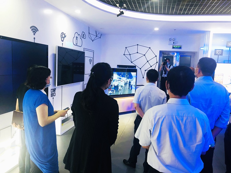 中國電信集團(tuán)劉桂清副總經(jīng)理一行蒞臨深圳調(diào)研指導(dǎo)，體驗(yàn)博樂AR互動(dòng)